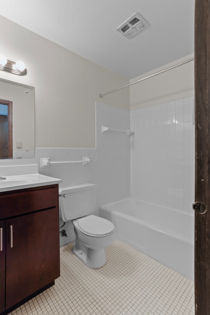 Photos and Video of Parkridge Way Apartments in New Hope, MN